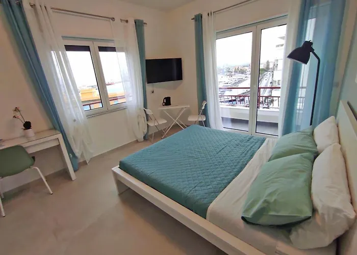 La Finestra Sul Mare Bed & Breakfast 3*